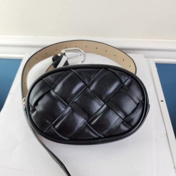Steve Madden Handbags - Steve Madden Black Belt Bag Fanny Pack Waist Diamond Weave NWOT